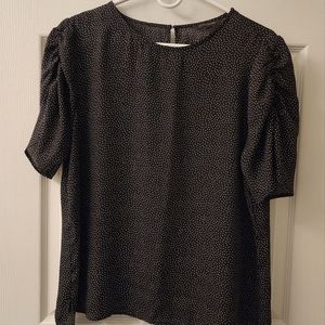 Banana Republic Polka Dot Top with puff sleeve. Size Large.